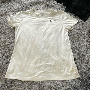 White Nike dri-fit t shirt